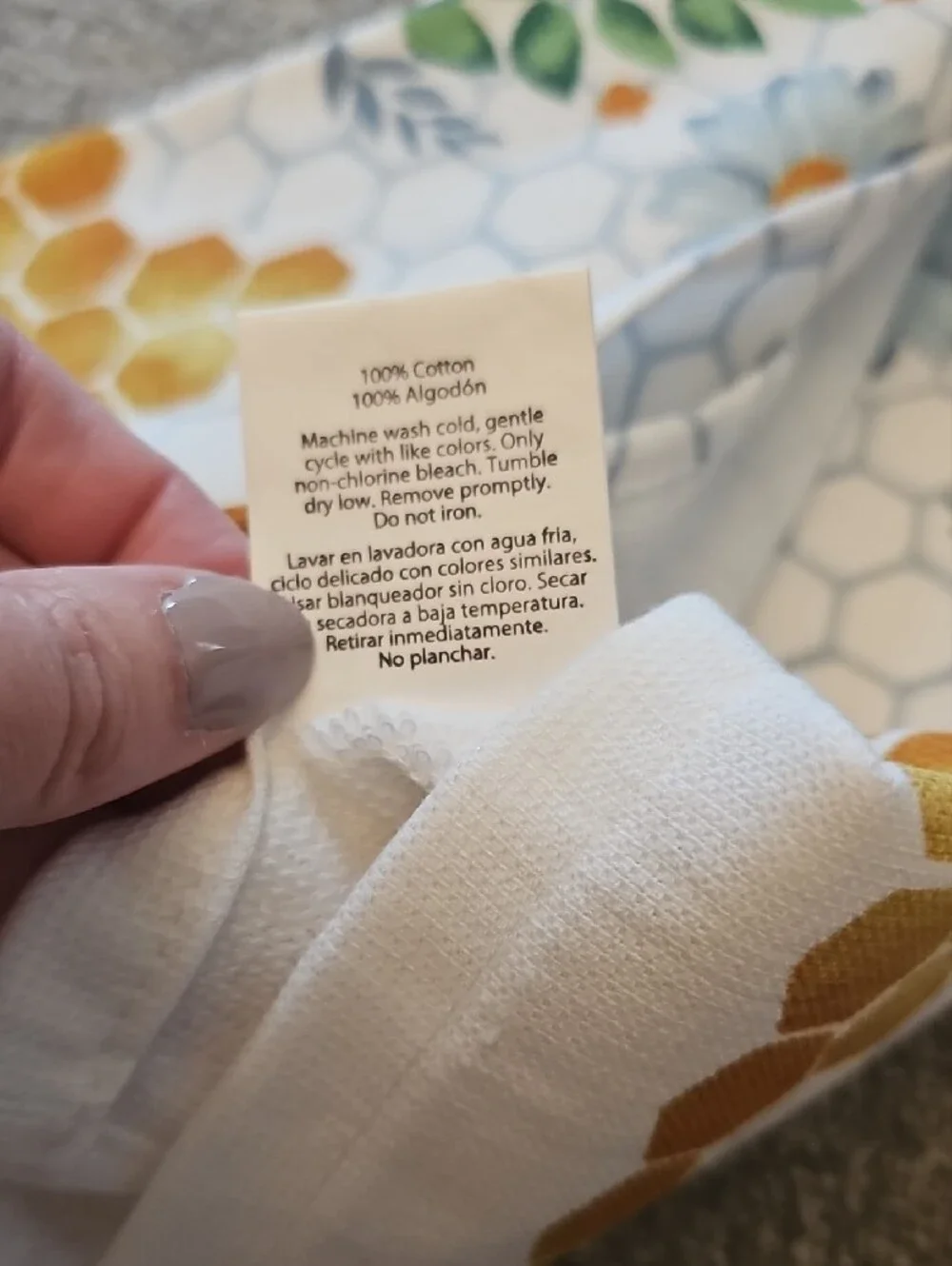 J2🔹️Mainstays Floral and Bee Kind Kitchen Towels